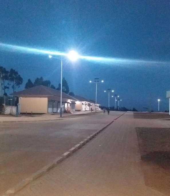 肥西县非洲科特迪瓦太阳能路灯工程